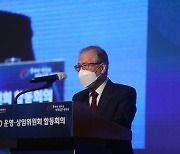 정세현 "美대북정책 공백 불가피..한국이 적극적으로 움직여야"