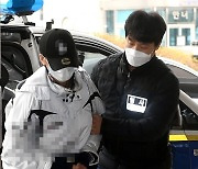 [포토] '미성년자 특수폭행' 아이언, 구속 전 피의자 심문 출석