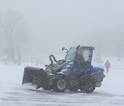 제주도·울릉도에 모레까지 30cm 눈..한파 계속