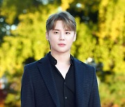 김준수, 왜 12년째 '뮤뱅' 출연 못하나..KBS "활동의사 無"vs"납득 어렵다"[종합]