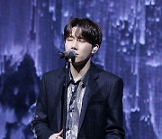 김성규, 첫 공개하는 타이틀곡 'I'm cold' 무대[엑's HD포토]