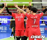 3-0 승리거둔 한국전력, 4위 도약 [사진]