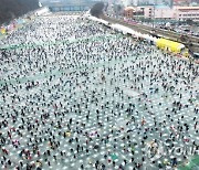 화천산천어축제 사실상 개최 불투명..대안 마련에 골머리