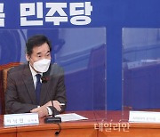 <포토> 주한 인도대사 만나는 이낙연 대표