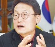 조희연 서울교육감 "고교서열화 막고 혁신학교 정착하려면 대입부터 바꿔야"