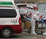 방역당국 "사망자 폭증 고령층 환자 증가가 원인..병상부족 문제 아냐"