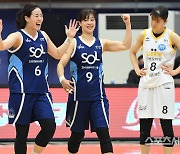 [포토] 신한은행 이경은, KB전 71-65 승리!