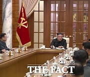 김정은, 노동당 정치국 회의 주재..1월 초 당 대회 개최
