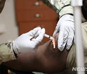 국방부 "카투사 백신 접종 허용..주한미군에 통보"