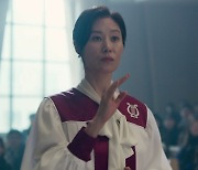 '세자매' 문소리, 김선영·장윤주 교회까지 다니며 역할 준비한 사연