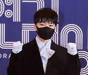 강승윤, 깜찍하게 파이팅  (2020 MBC 연기대상) [DA포토]