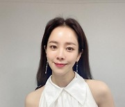 한지민, 새해 인사 "건강하게, 가까이 만날 수 있길"