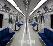 경찰, 지하철에서 20대 볼펜으로 찌른 60대 입건