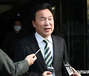 손학규 "이명박·박근혜 사면하라..그게 문대통령 참회의 시작"