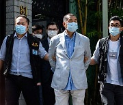 홍콩 반중매체 사주, 새해 전날 감옥행.."위험한 인물"