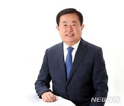 [신년인터뷰]이동진 진도군수 "군민의 품격 한단계 높이겠다"