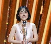 [포토]  소주연 '2020 SBS 연기대상 여자 신인상'