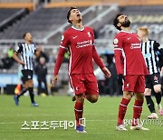 리버풀, 뉴캐슬과 득점 없이 0-0으로 비겨..토트넘-풀럼전은 연기