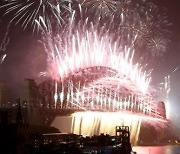 AUSTRALIA SYDNEY NYE FIREWORKS