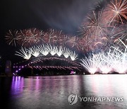 AUSTRALIA SYDNEY NYE FIREWORKS