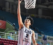 [BK 리뷰] '1Q 22-2' 기선제압 성공한  KCC, 전자랜드 꺾고 7연승 질주