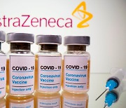 인도, 아스트라제네카 코로나 백신 첫 승인.. 조만간 접종 시작할듯