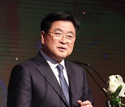 권오갑 프로축구연맹 총재, 3선 확실시..선거 단독 출마