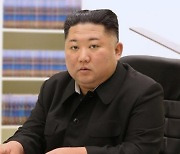 北 김정은, 신년사 대신 친필서한 "인민을 받드는 충심 변함없을 것"