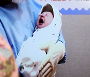 "1월1일0시 태어난 아기"..신축년 '새해둥이' 탄생