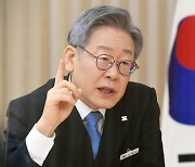 새해 차기 대선 조사, 이재명 선두..이낙연·윤석열 맹추격