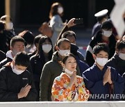 일본 코로나 신규확진 나흘째 3천명 웃돌아..누적 24만명 육박