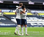 '손흥민 100호골' 토트넘, 리즈에 2-0으로 리드(전반종료)