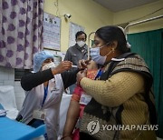 Virus Outbreak India Vaccine
