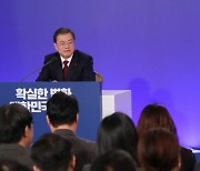 이낙연 '사면론'에 靑 침묵..文대통령, 신년기자회견서 답변할 듯