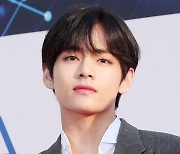 방탄소년단 뷔 아프리카 팬들 '사랑의 아이콘 김태형' 프로젝트 26개국 기부..따뜻한 온정-빛나는 생일