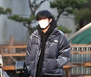 [E포토] 김재환, '기타 들고 출근'