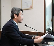 이인영 "북한, 긍정적 대화 협력 메시지 보내오길 기대"