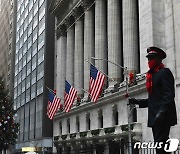 NYSE, 中 3대 통신사 상장폐지 철회..홍콩 증시서 8% 급반등(상보)