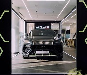 람보르기니, 슈퍼 SUV 우루스 그라파이트 캡슐 국내 첫 공개