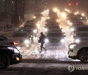 서울시 "7일 출근길 지하철·버스 운행 늘린다"