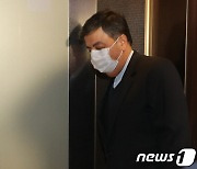 "이란, 동결자금 10억 달러로 의료장비 구매 요청"..정부는 "공개 어렵다"