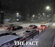 [TF사진관] 올겨울 최강 한파, 빙판길 출근 대란