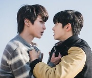 [TV 엿보기] '여신강림' 차은우 vs 황인엽, 수학여행 중 멱살잡이