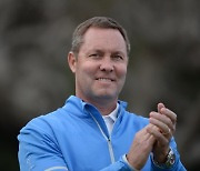 LPGA 마이크 완 커미셔너, 11년만에 자진 사퇴