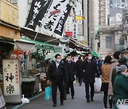 日, 8일부터 내달 7일까지 긴급사태..스가, 오늘 저녁 발령