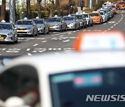 서울 택시기사 대상 전수검사서 5명 추가 확진..총 15명