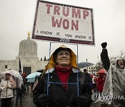 Electoral College Protests Oregon