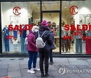 ITALY ECONOMY WINTER SALES