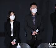 [E포토] 영화 '사라센의 칼'의 성화연-김필-검비르