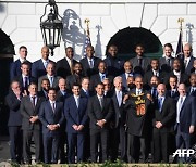 NBA 디펜딩 챔피언 레이커스, 백악관 방문 부활 추진